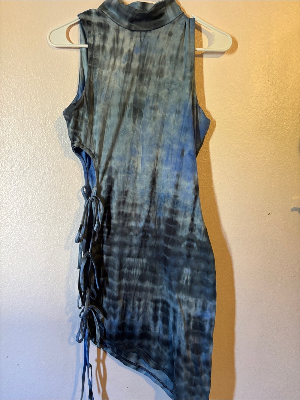 Fashion Nova Woman’s Blue Gray Tie Dye Asymmetrical Dress With Cut Outs. Size M